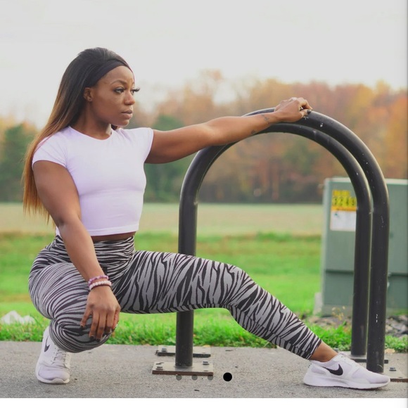 Cake body fitness popular stretch leggings zebra size XL - Picture 4 of 5